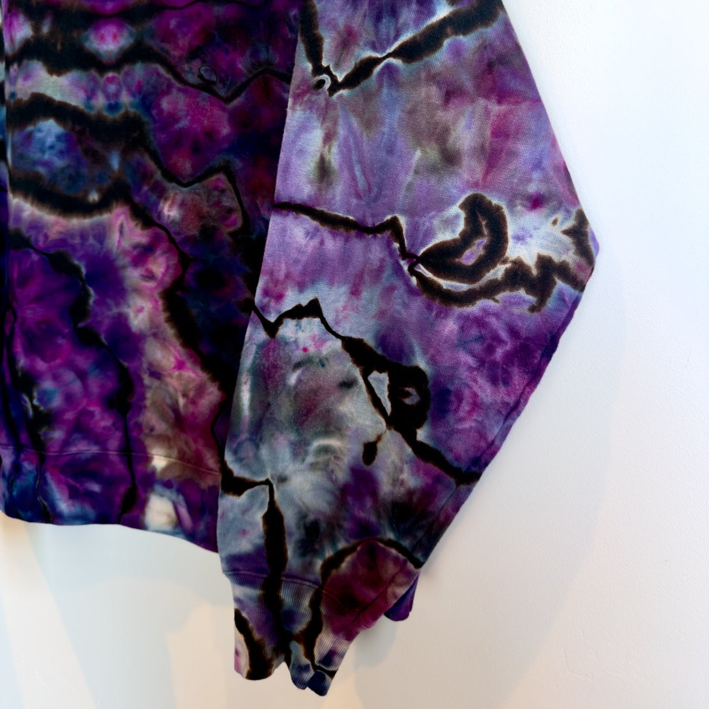 Small Abstract Geode Crew